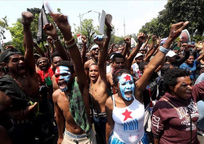 Cara Pandang Dan Pola Hidup Orang Papua Sudah Di Tentukan Oleh Superstruktur Kekuasaan Kolonialisme Indonesia